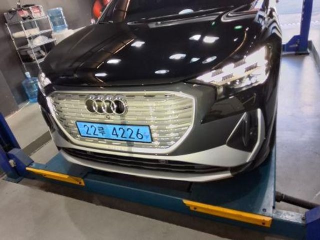 Audi Q4 e-tron 2026 — inspection photo 1