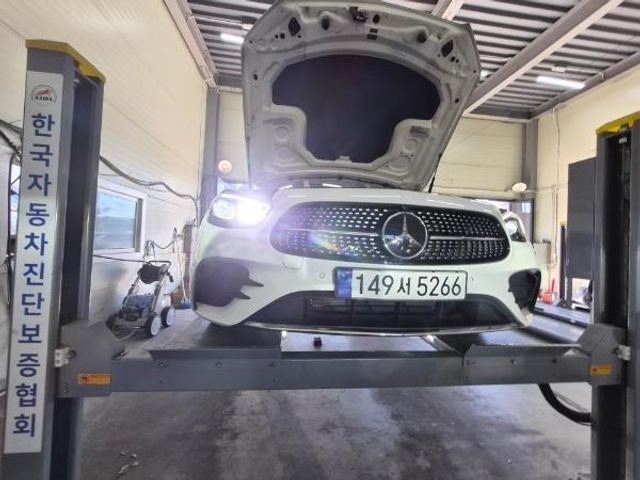 Mercedes-Benz E-Class 2023 — inspection photo 1