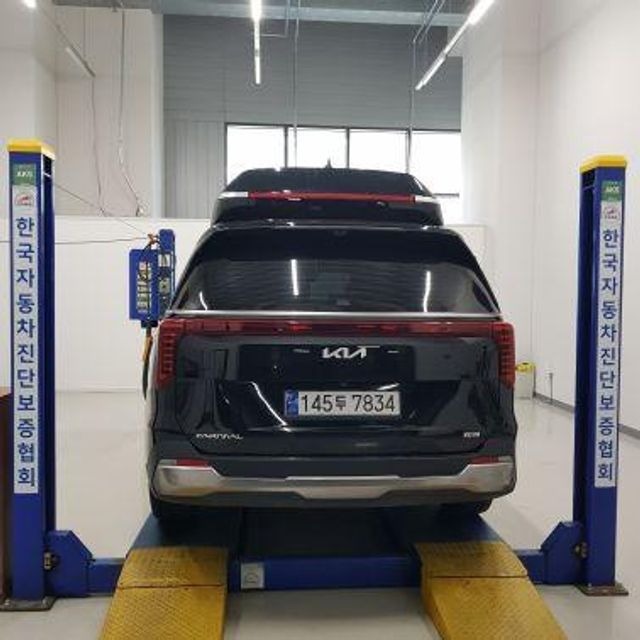 Kia Canival 2025 — inspection photo 2