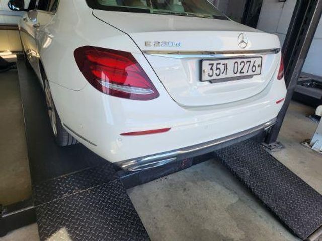 Mercedes-Benz E-Class 2017 — inspection photo 2