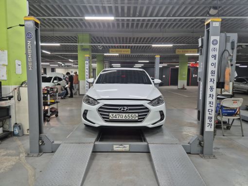 Hyundai AVANTE 2018 — inspection photo 1