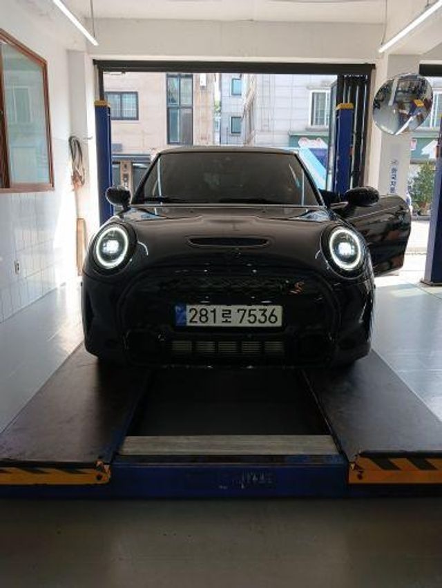 Mini Cooper 2023 — inspection photo 1