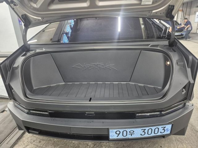 Tesla Cybertruck 2024 — inspection photo 1