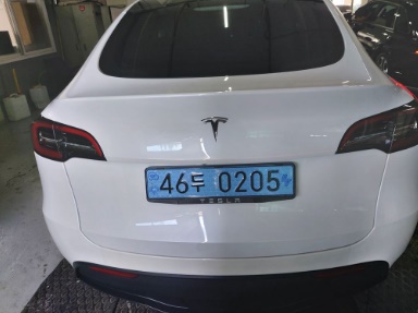 Tesla Model Y 2023 — inspection photo 2