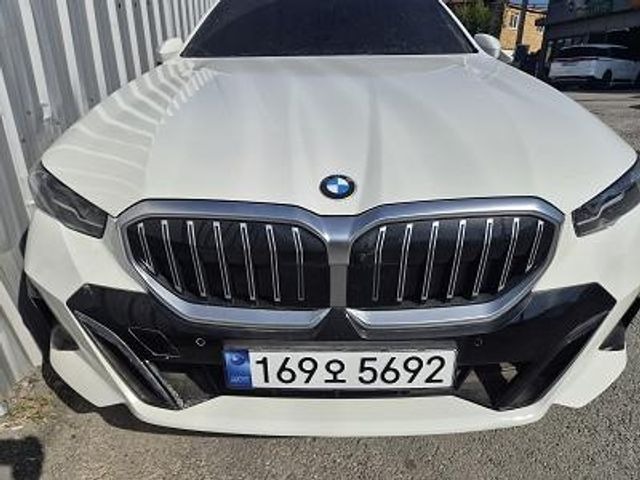 BMW 5-Series 2025 — inspection photo 1