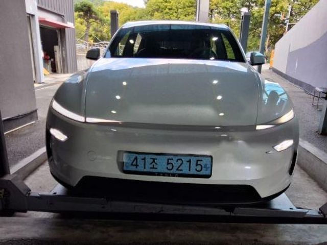 Tesla Model Y 2025 — inspection photo 1