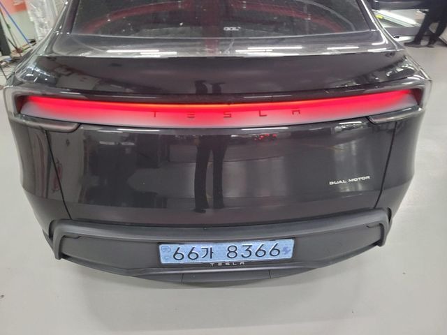 Tesla Model Y 2025 — inspection photo 2
