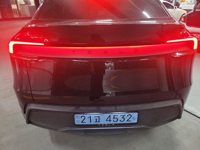 Tesla Model Y 2025 — inspection photo 2