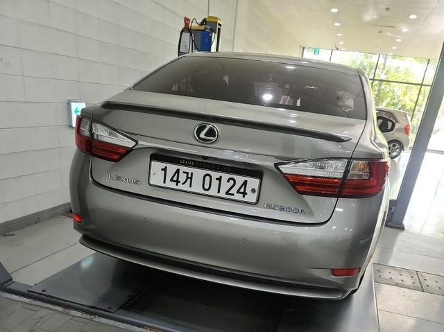 Lexus ES 2016 — inspection photo 2