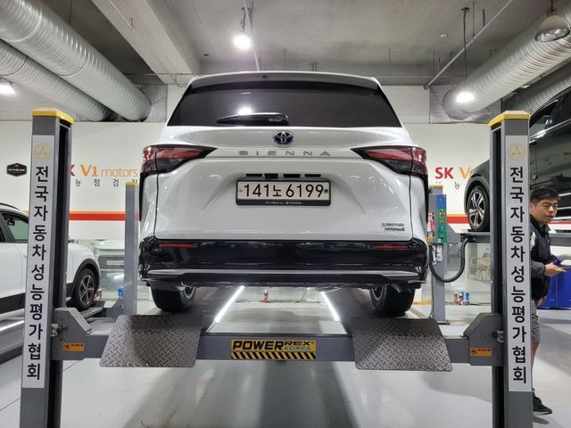 Toyota Sienna 2023 — inspection photo 2