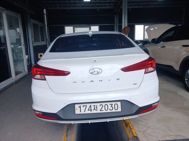Hyundai AVANTE 2019 — inspection photo 2