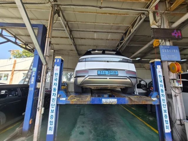Hyundai Ioniq5 2023 — inspection photo 2