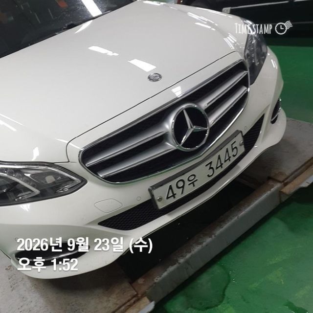 Mercedes-Benz E-Class 2014 — inspection photo 1