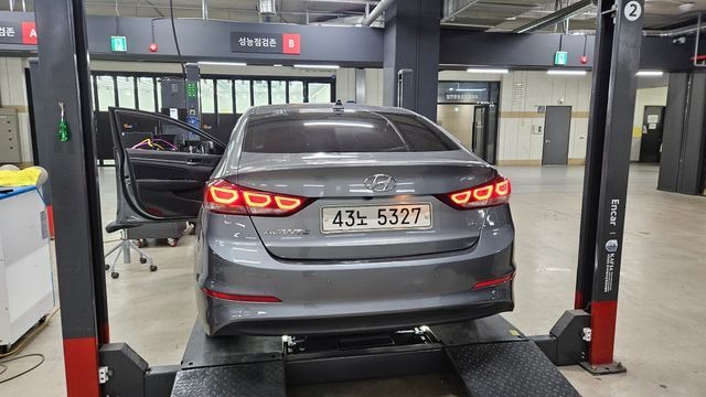 Hyundai AVANTE 2018 — inspection photo 2