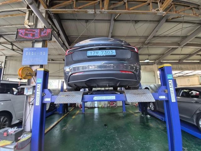 Tesla Model 3 2025 — inspection photo 2