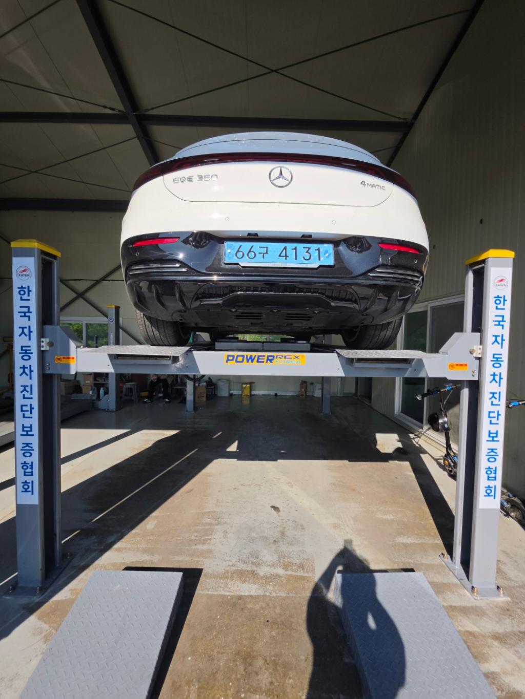 Mercedes-Benz EQE 2023 — inspection photo 2