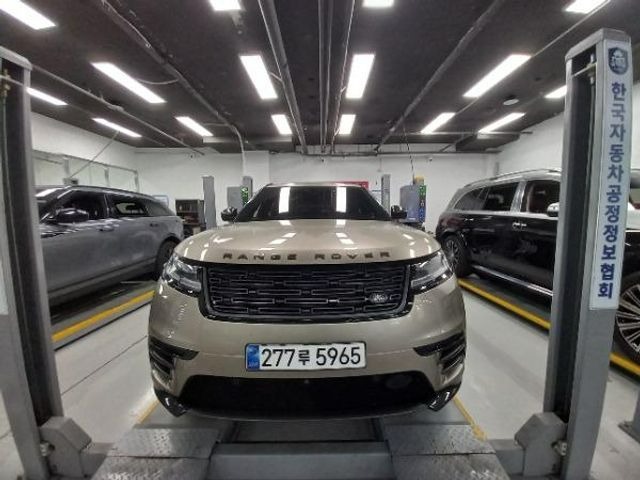 Land Rover Range Rover Velar 2026 — inspection photo 1