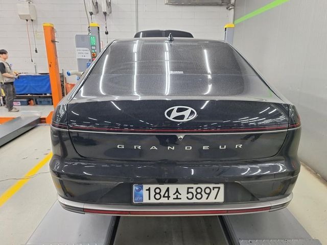 Hyundai Grandeur 2026 — inspection photo 2