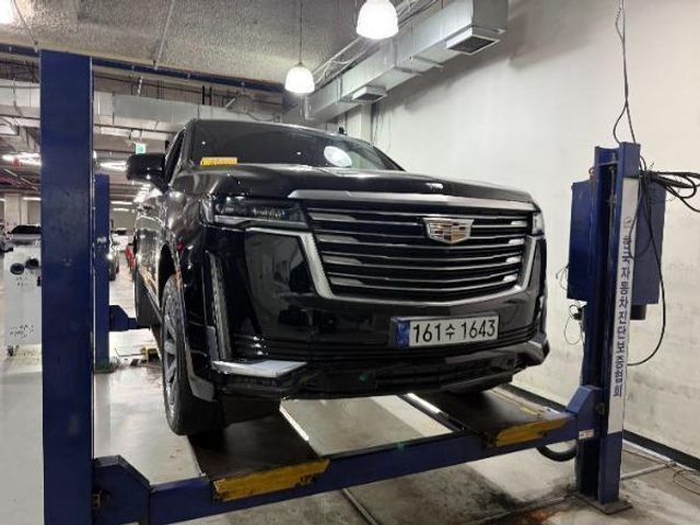 Cadillac Escalade 2023 — inspection photo 1