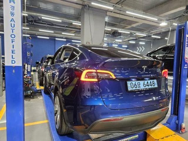 Tesla Model Y 2022 — inspection photo 2