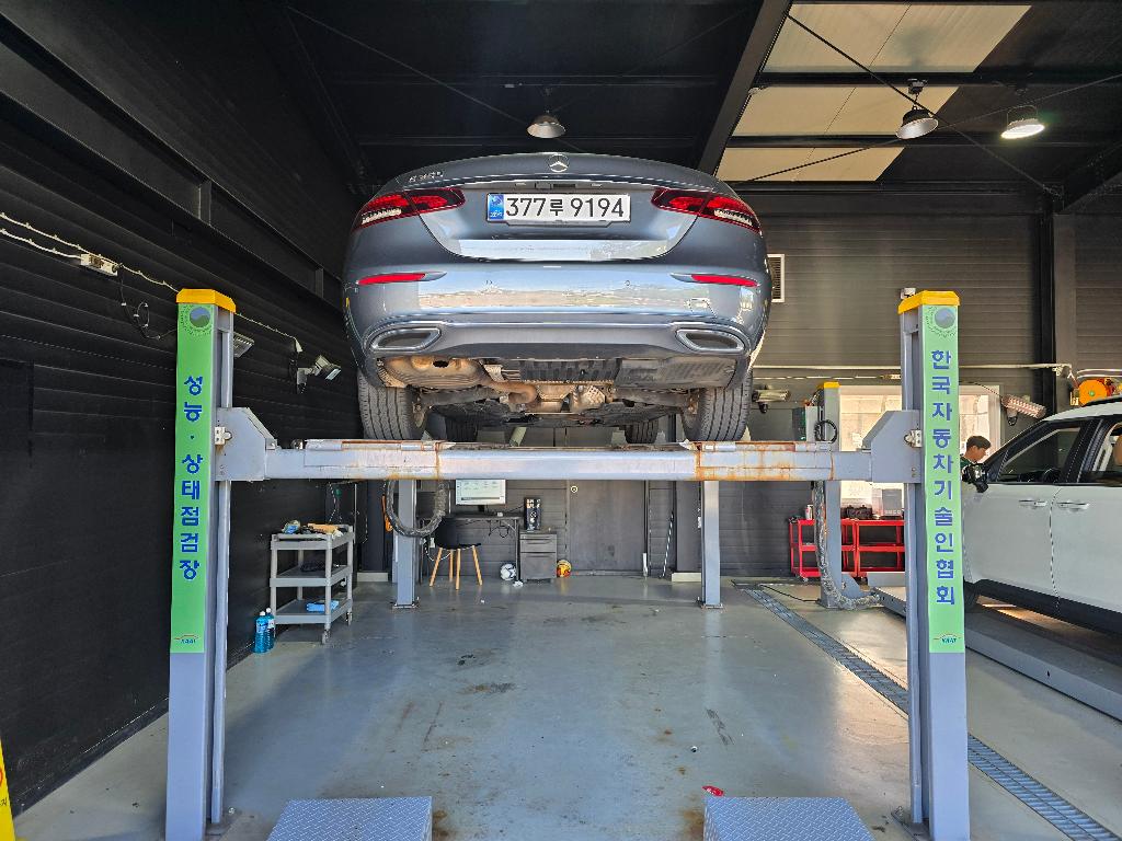 Mercedes-Benz E-Class 2022 — inspection photo 2