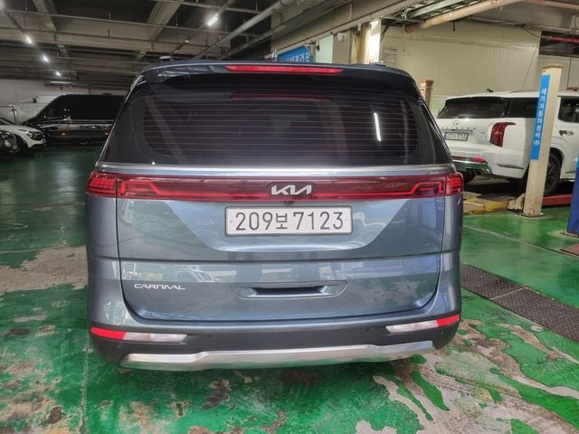 Kia Canival 2023 — inspection photo 2