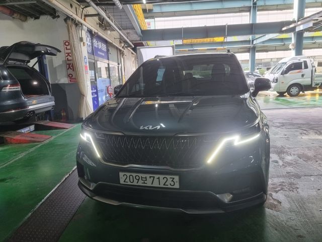 Kia Canival 2023 — inspection photo 1