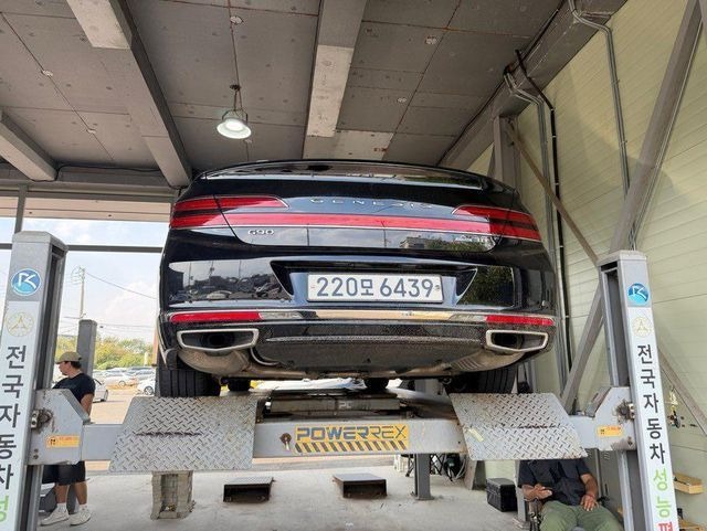 Genesis G90 2019 — inspection photo 2