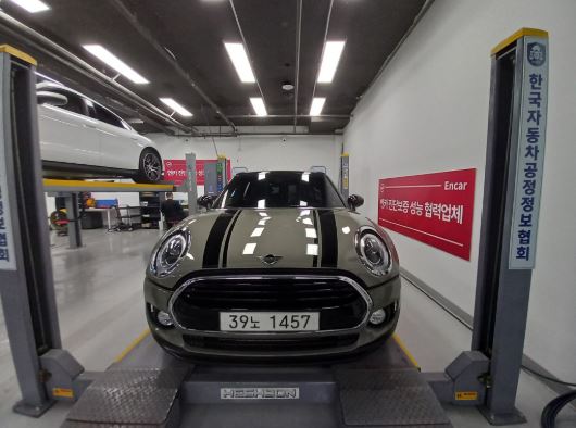 Mini Clubman 2019 — inspection photo 1