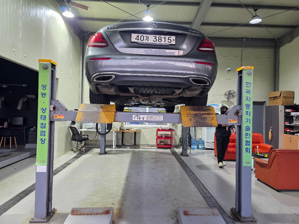 Mercedes-Benz E-Class 2019 — inspection photo 2