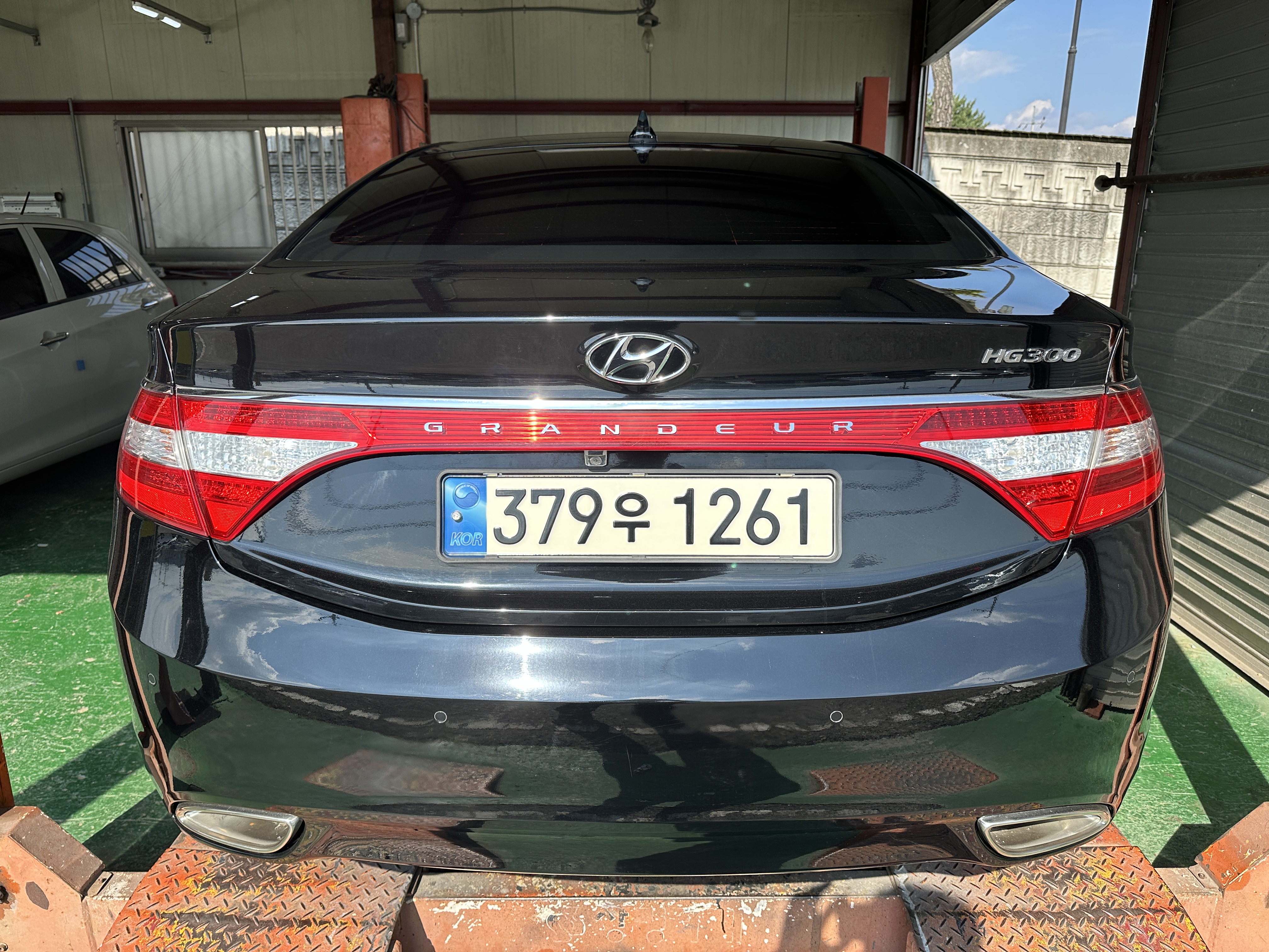Hyundai Grandeur 2012 — inspection photo 2