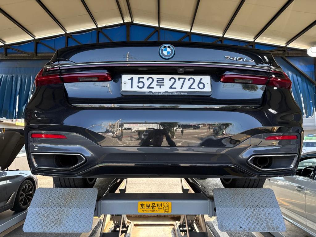 BMW 7-Series 2022 — inspection photo 2