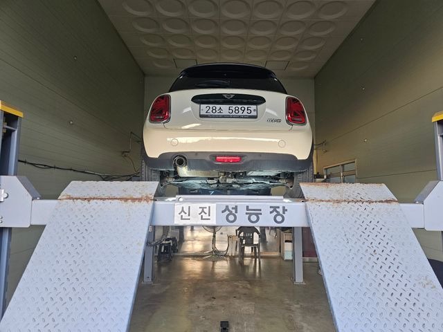 Mini Cooper 2019 — inspection photo 2