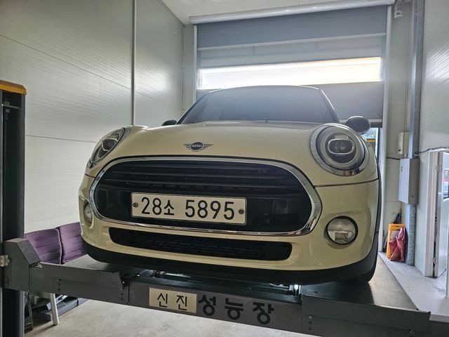 Mini Cooper 2019 — inspection photo 1