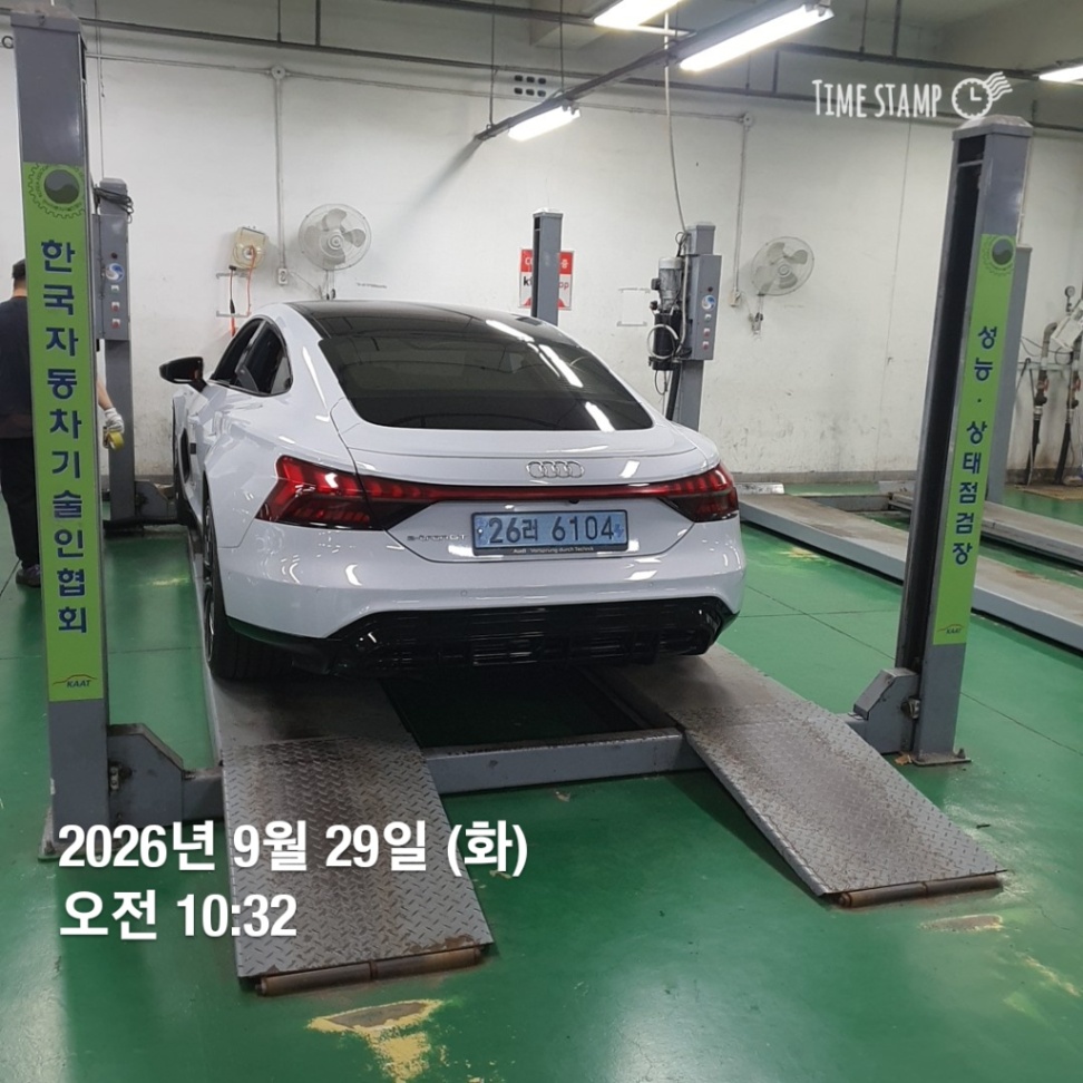 Audi e-tron GT 2022 — inspection photo 2