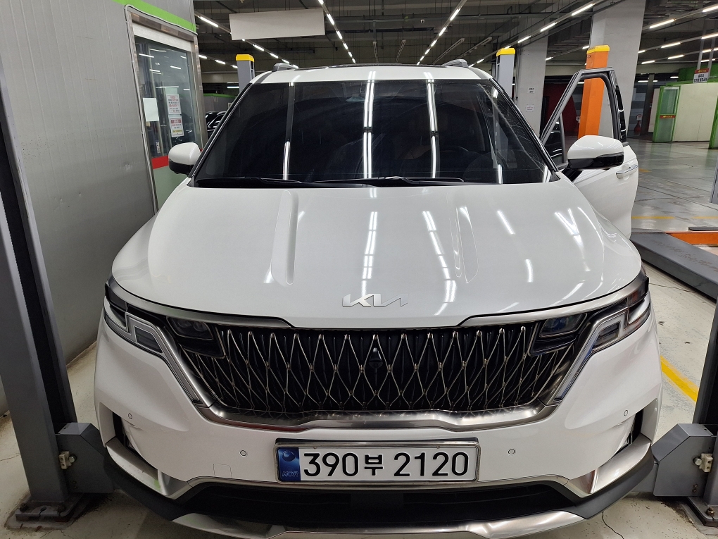 Kia Canival 2023 — inspection photo 1