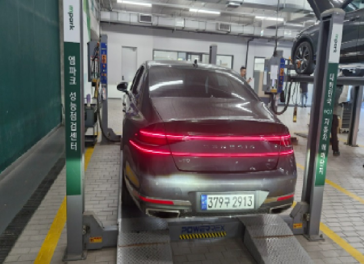 Genesis G90 2025 — inspection photo 2