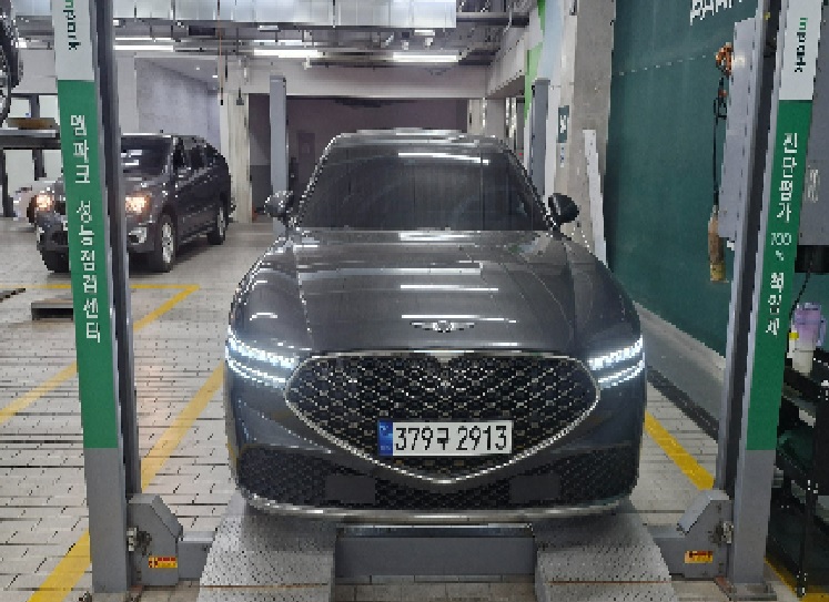 Genesis G90 2025 — inspection photo 1