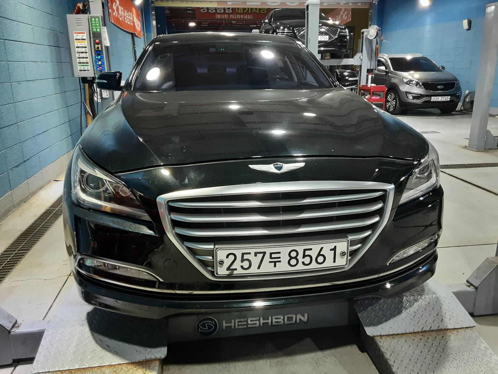 Hyundai Genesis 2016 — inspection photo 1
