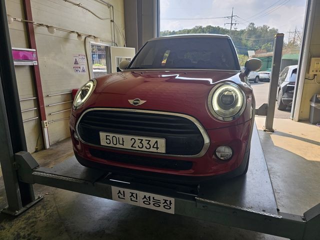 Mini Cooper 2018 — inspection photo 1