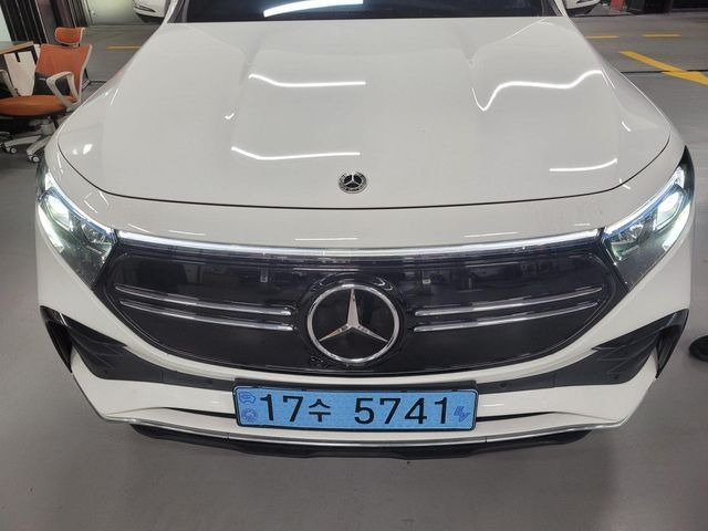 Mercedes-Benz EQB 2023 — inspection photo 1