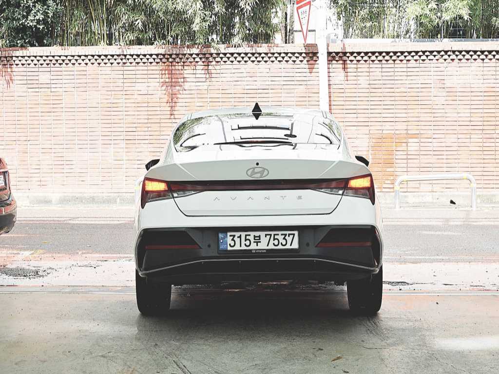 Hyundai AVANTE 2025 — inspection photo 2