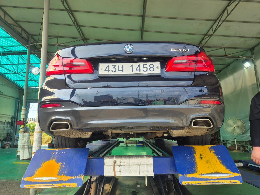 BMW 5-Series 2018 — inspection photo 2