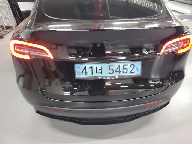 Tesla Model Y 2021 — inspection photo 2