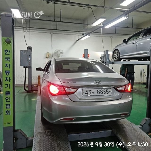 Hyundai Sonata 2010 — inspection photo 2