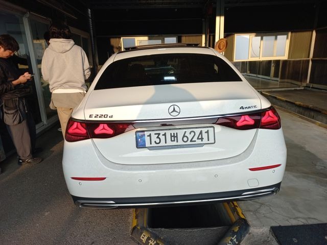 Mercedes-Benz E-Class 2024 — inspection photo 2