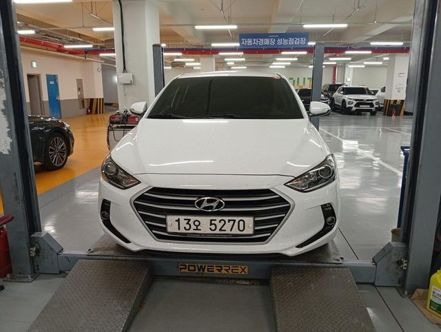 Hyundai AVANTE 2018 — inspection photo 1