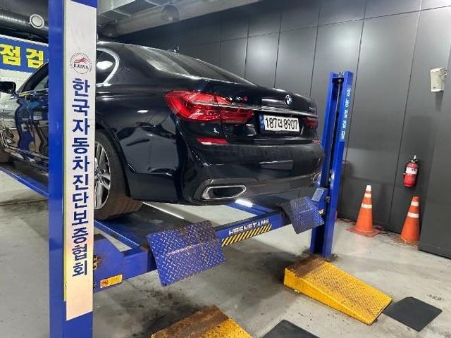BMW 7-Series 2018 — inspection photo 2