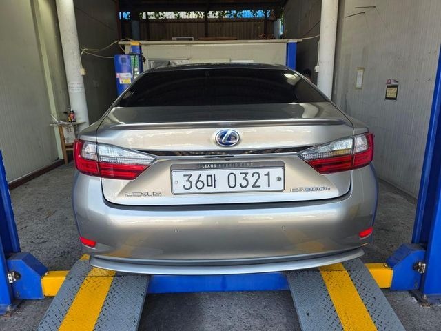 Lexus ES 2017 — inspection photo 2