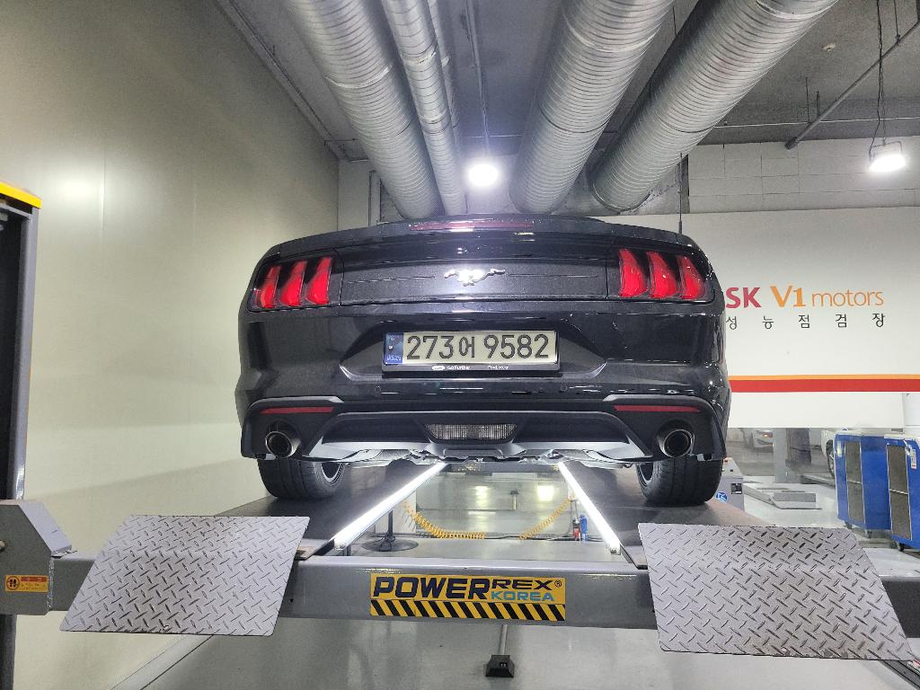 Ford Mustang 2021 — inspection photo 2